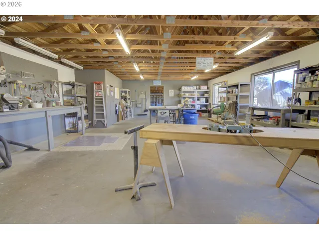 $404,000 | 29134 Ellensburg Avenue, Unit 2, Gold Beach, OR 97444