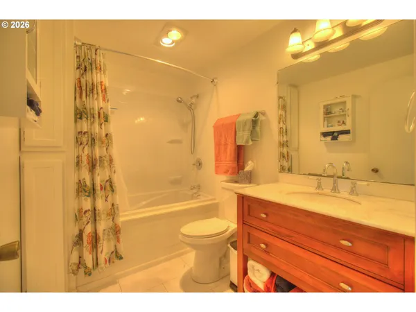 $399,500 | 29134 Ellensburg Avenue, Unit 2, Gold Beach, OR 97444