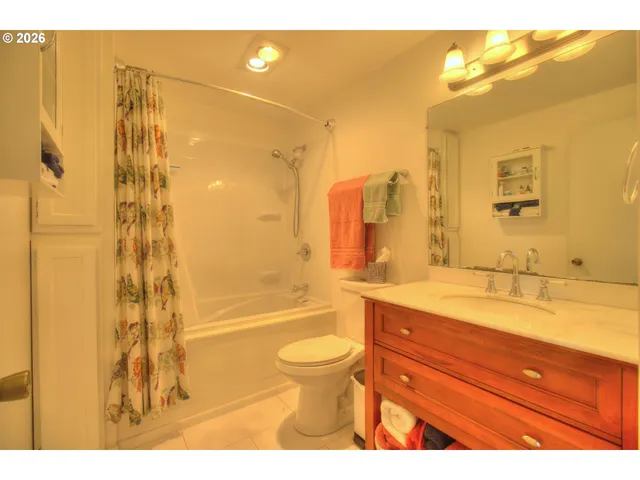 $404,000 | 29134 Ellensburg Avenue, Unit 2, Gold Beach, OR 97444