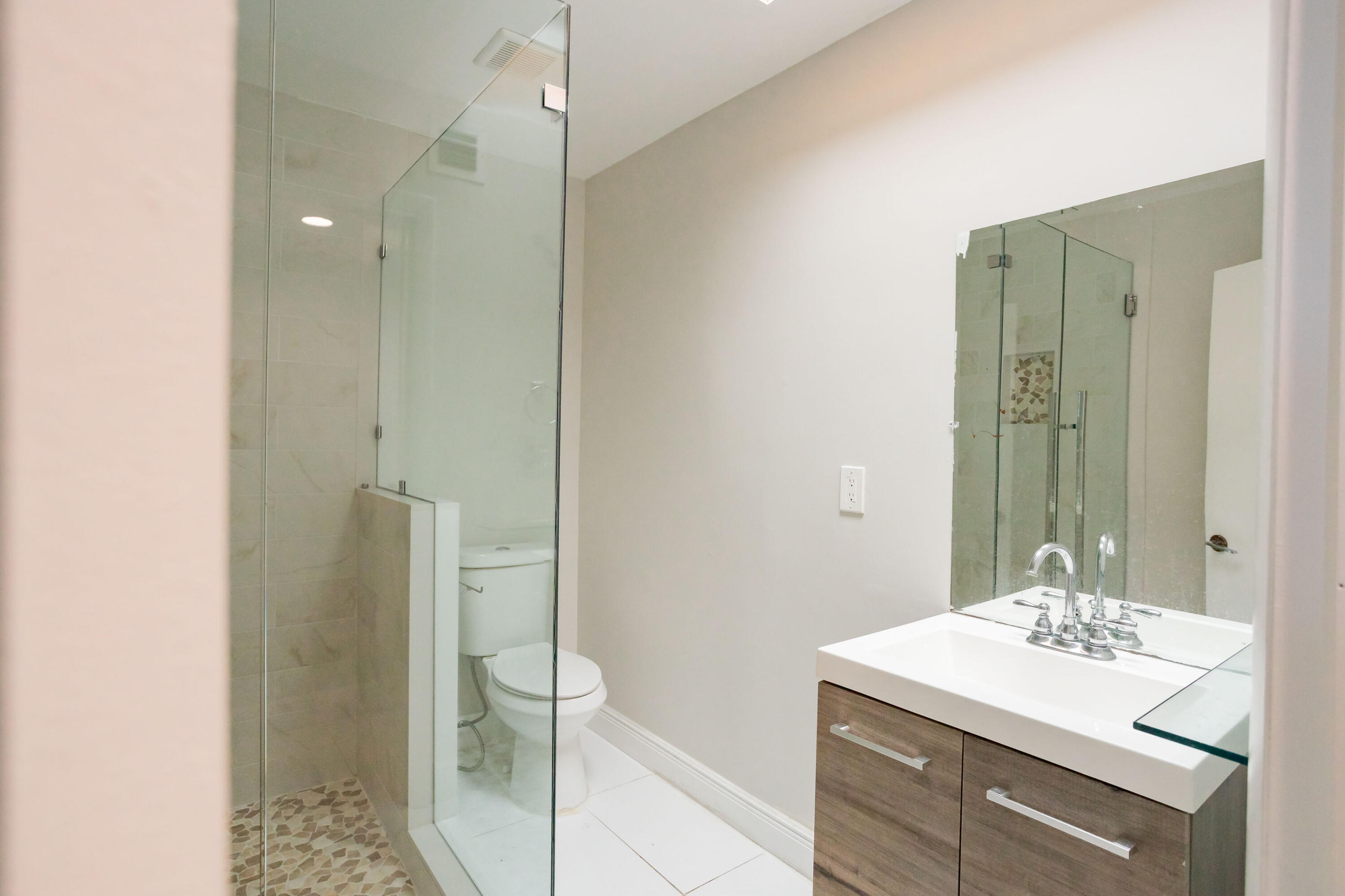 7306 Clarke Road Lake Clarke Shores, FL 33406 - Photo 19 of 77 Bath room 2