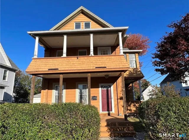 $1,850 | 34 York Street, Unit 2, Ansonia, CT 06401