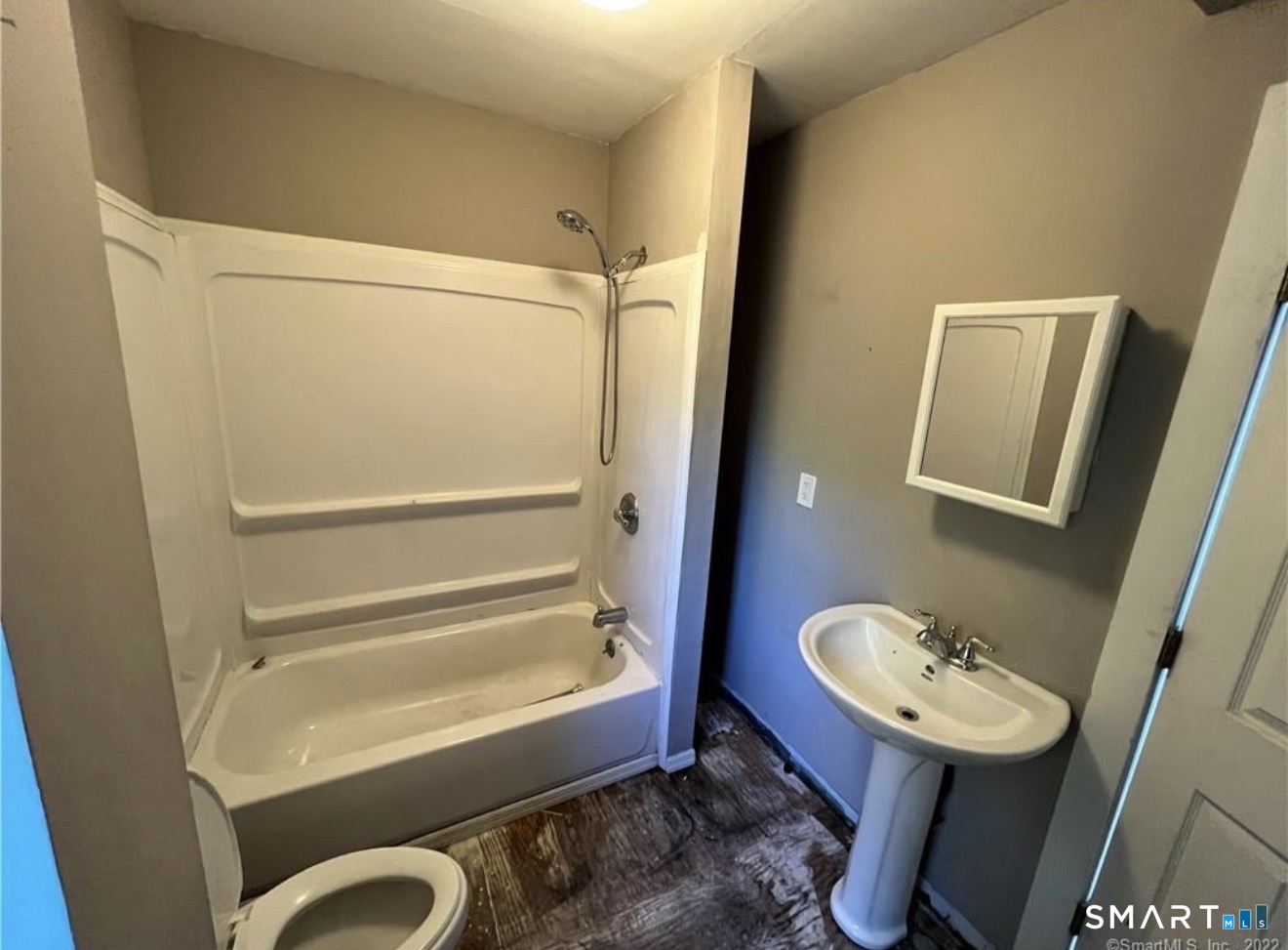 34 York Street, Unit 2 Ansonia, CT 06401 - Photo 2 of 7