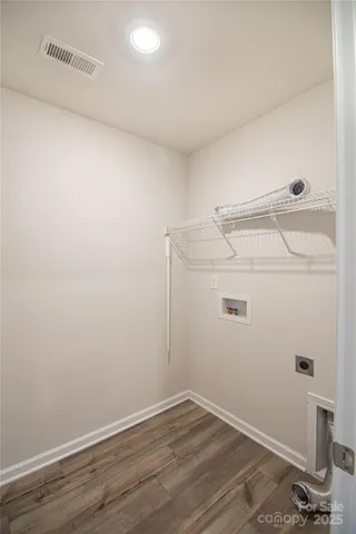 a view of utility room