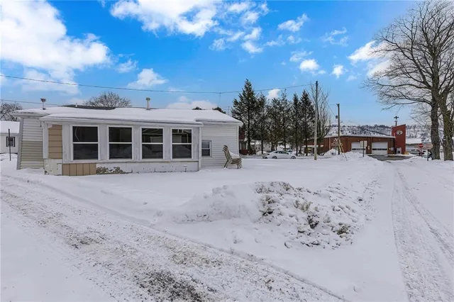 $158,000 | 213 Maplewood Avenue, Beaver, PA 15009