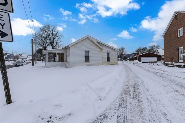 $158,000 | 213 Maplewood Avenue, Beaver, PA 15009