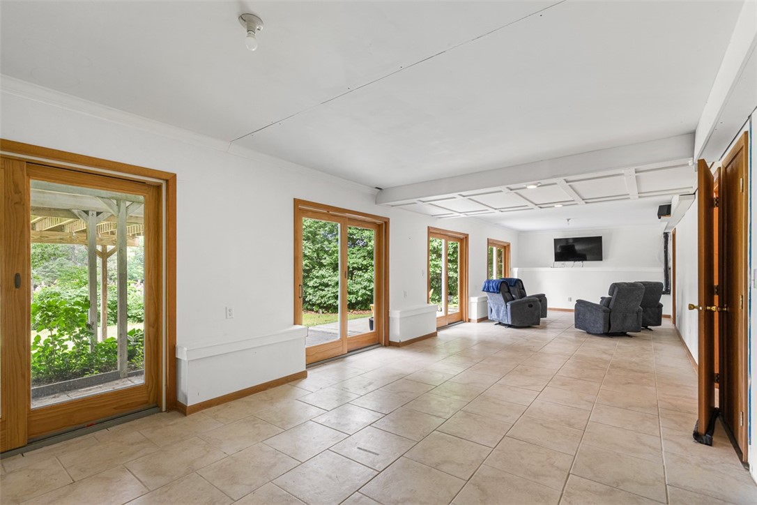 12 Silver Street Warwick, RI 02889 - Photo 23 of 50