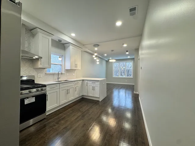 $569,000 | 4904 West 31st Street, Cicero, IL 60804