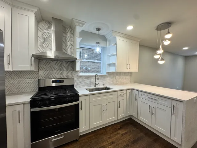 $569,000 | 4904 West 31st Street, Cicero, IL 60804