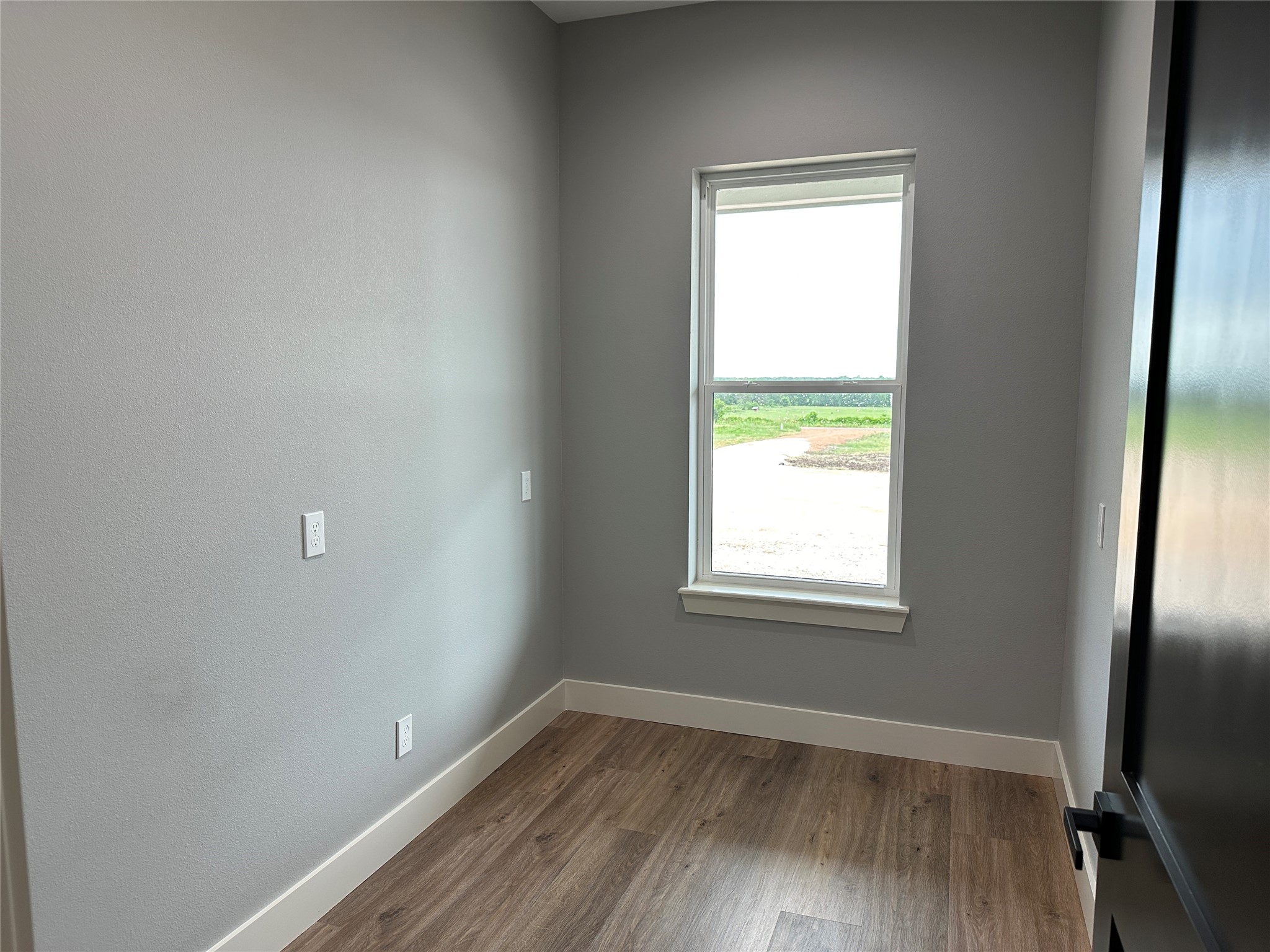 3880 Hranicky Road Schulenburg, TX 78956 - Photo 10 of 35 Office/bonus room on way to Primary bedroom
