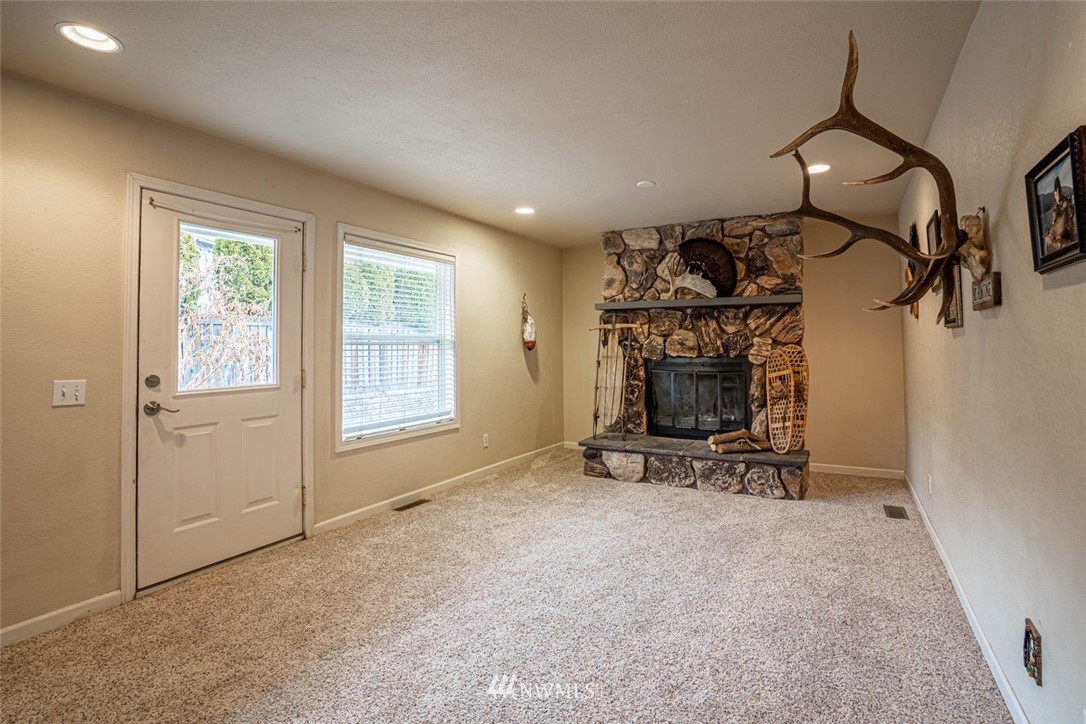 201 Butte Road Chelan, WA 98816 - Photo 12 of 27 Gallery Image 12