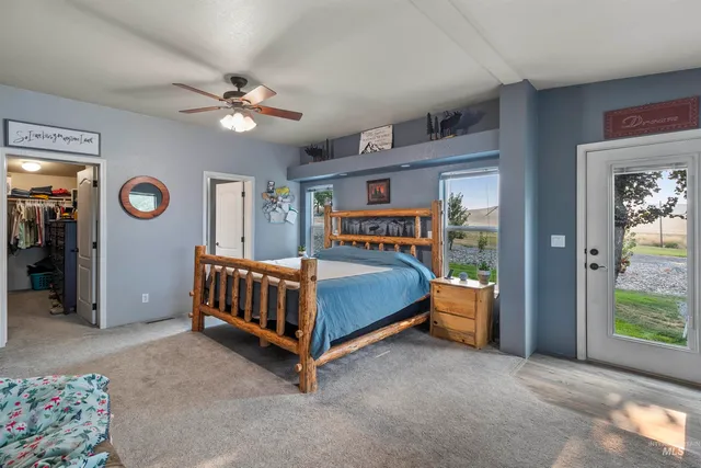 $749,900 | 1010 Kluss Road, Genesee, ID 83832