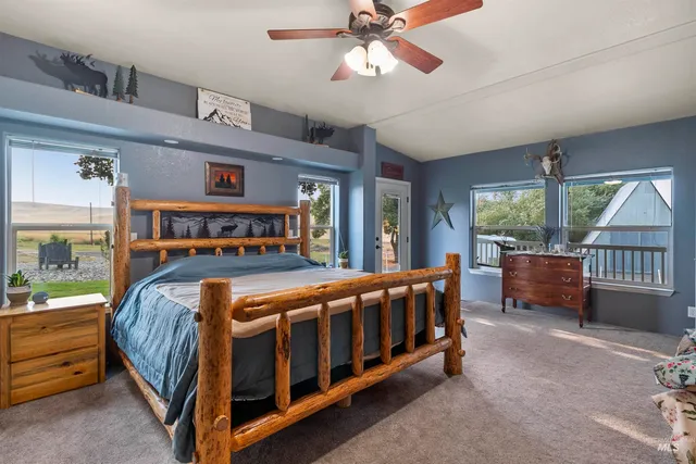 $749,900 | 1010 Kluss Road, Genesee, ID 83832