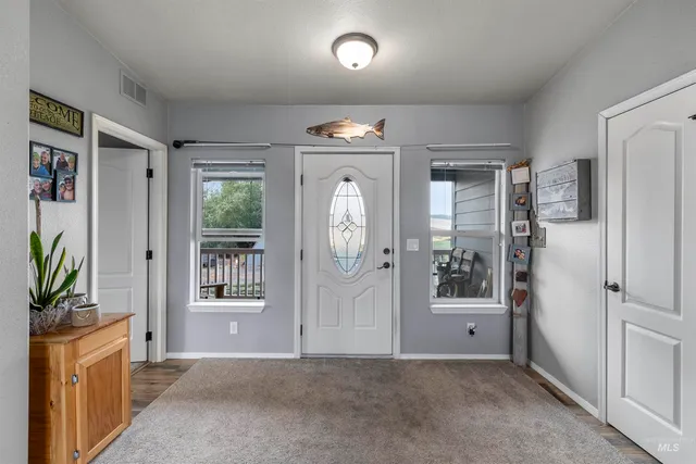 $749,900 | 1010 Kluss Road, Genesee, ID 83832