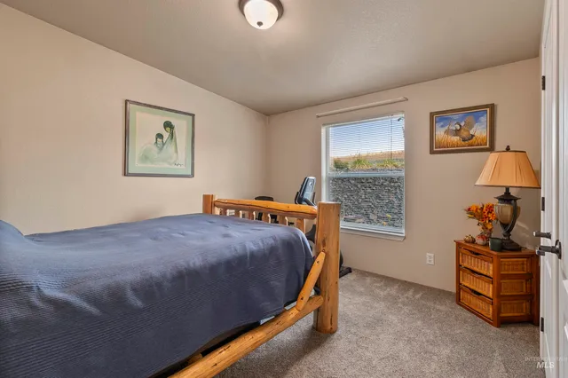 $749,900 | 1010 Kluss Road, Genesee, ID 83832