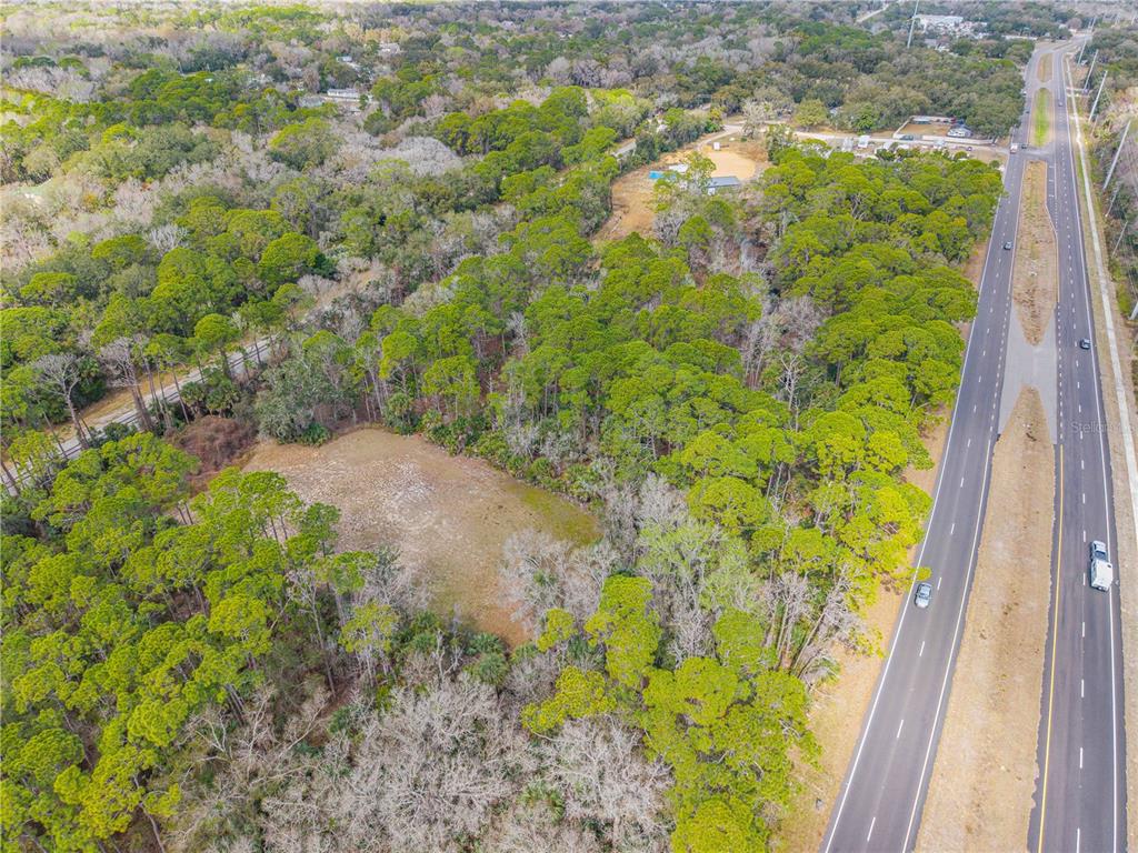 370 Highway 1 New Rochelle, NY 10801 - Photo 7 of 13 a view of a garden with plants