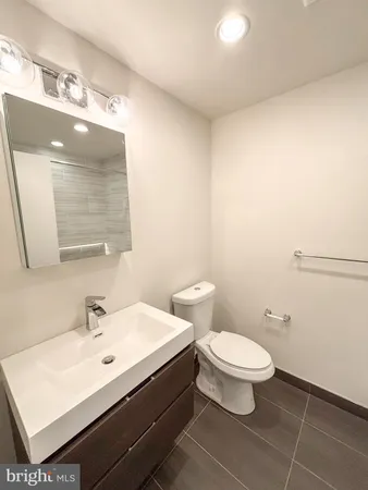 $2,800 | 1439 South Taylor Street, Philadelphia, PA 19146