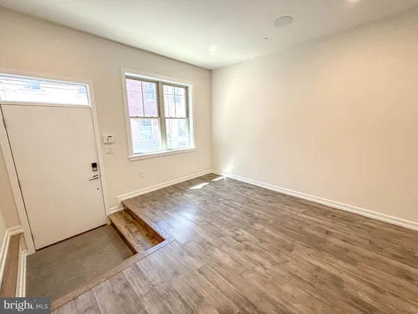 $2,800 | 1439 South Taylor Street, Philadelphia, PA 19146