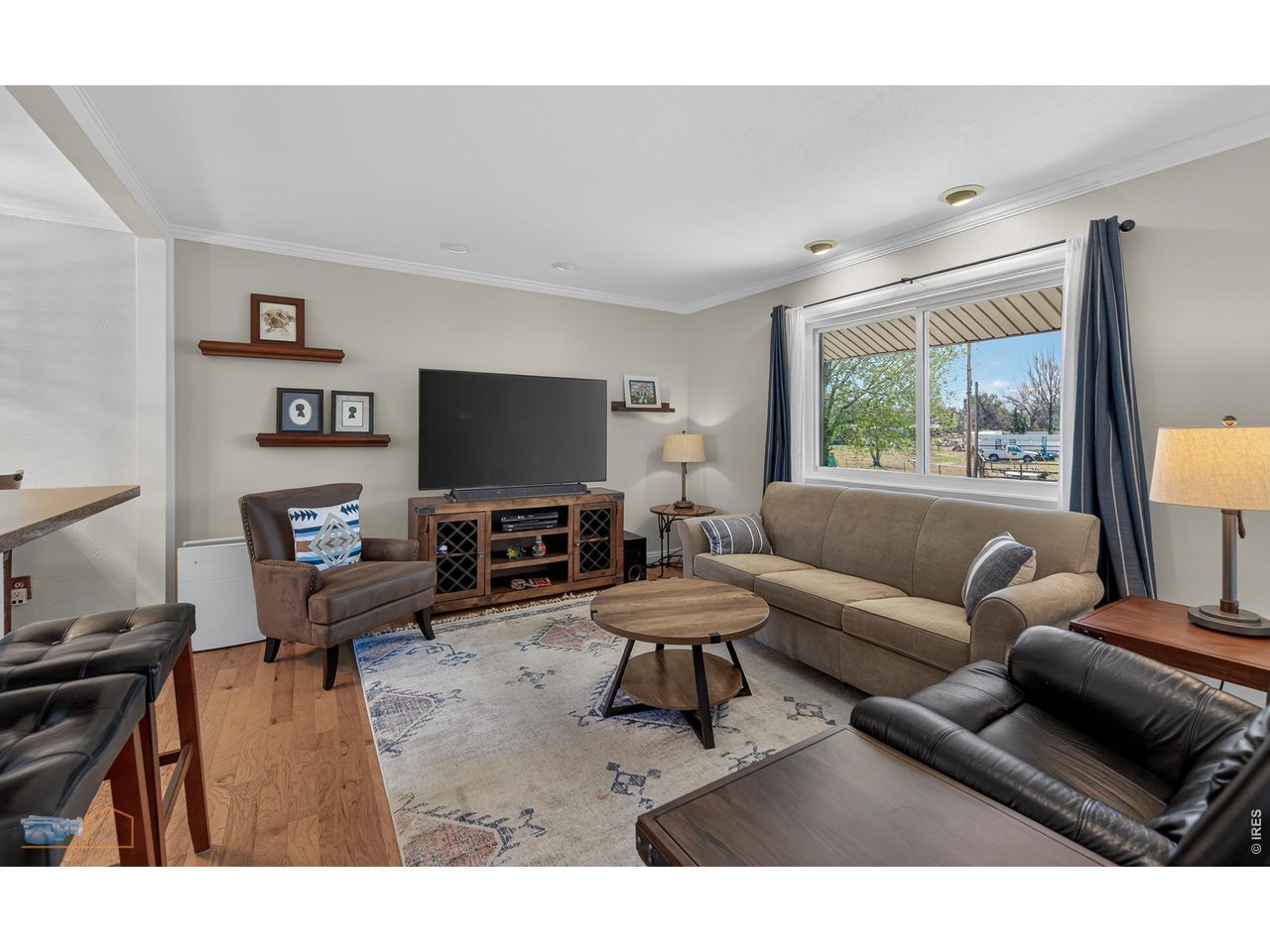3978 Viewpoint Way Lafayette, CO 80026 - Photo 5 of 41 Living Room