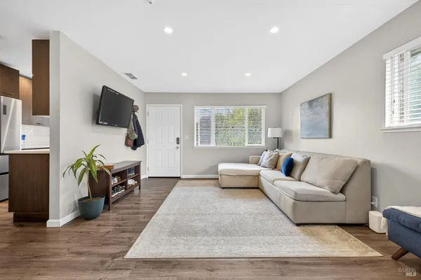 $335,000 | 1889 Dorado Court, Santa Rosa, CA 95403