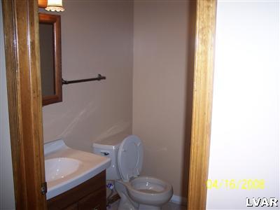 1017 Catasauqua Road Whitehall, PA 18052 - Photo 30 of 44 Gallery Image 30
