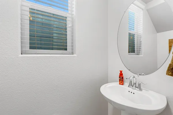 $390,000 | 2523 Legacy Drive, Clovis, CA 93612