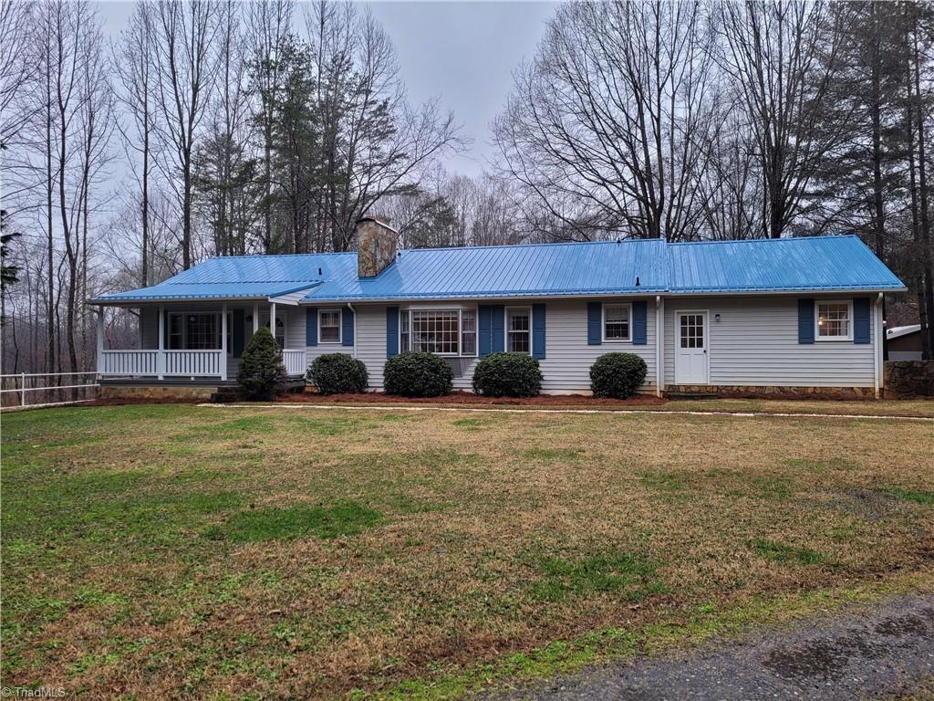9124 Lasater Road Clemmons, NC 27012 - Photo 2 of 46