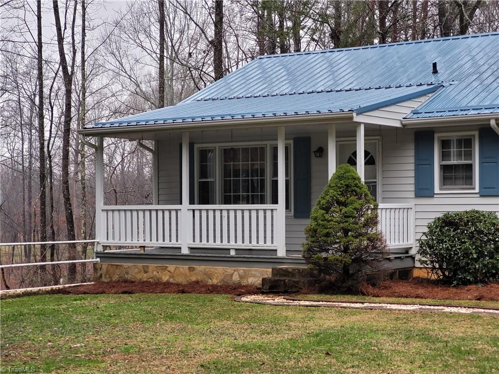 9124 Lasater Road Clemmons, NC 27012 - Photo 4 of 46