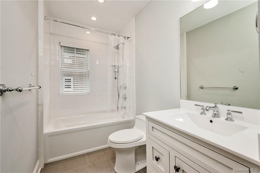 124 B Maple Avenue Rye, NY 10580 - Photo 14 of 27 HALL BATH