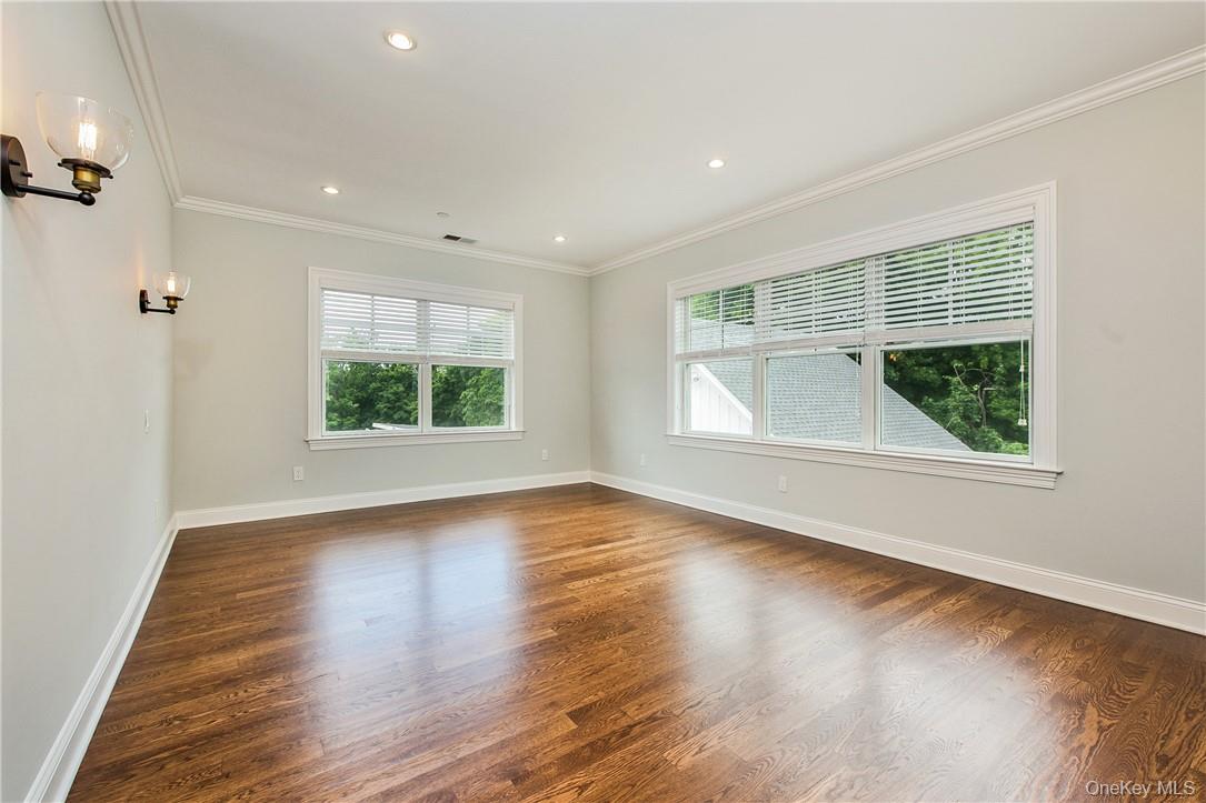 124 B Maple Avenue Rye, NY 10580 - Photo 10 of 27 CORNER MASTER BEDROOM