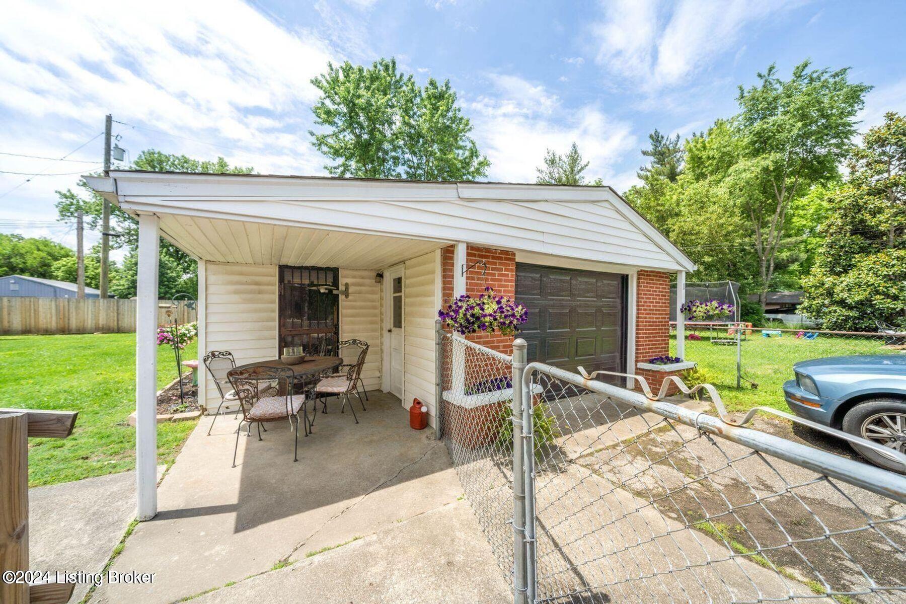 7540 Ralston Avenue Louisville, KY 40258 - Photo 33 of 38 photo_online_008