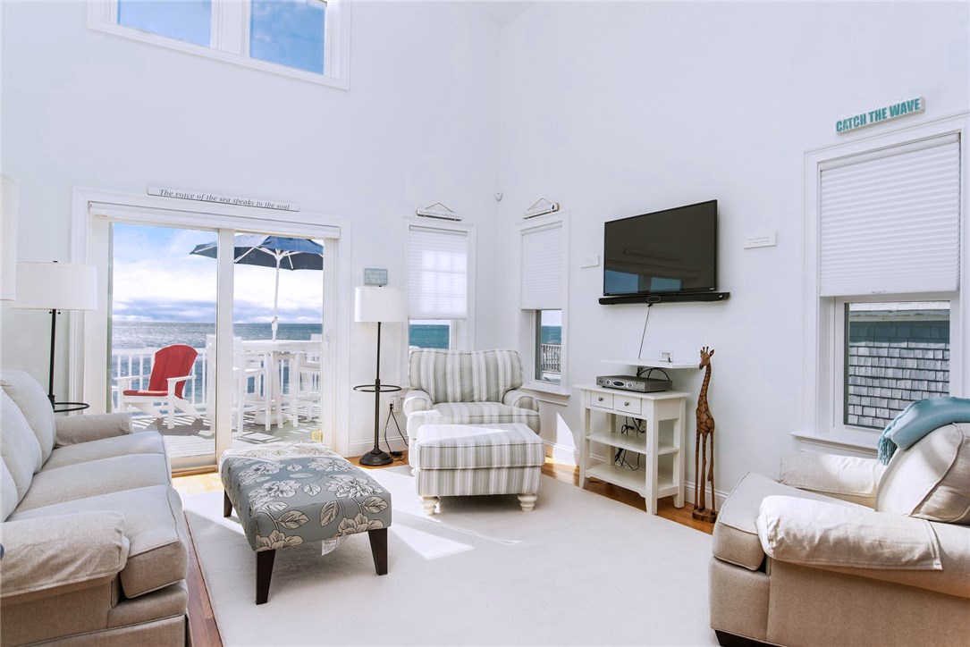 979 Matunuck Beach Road South Kingstown, RI 02879 - Photo 19 of 40 Gallery Image 19