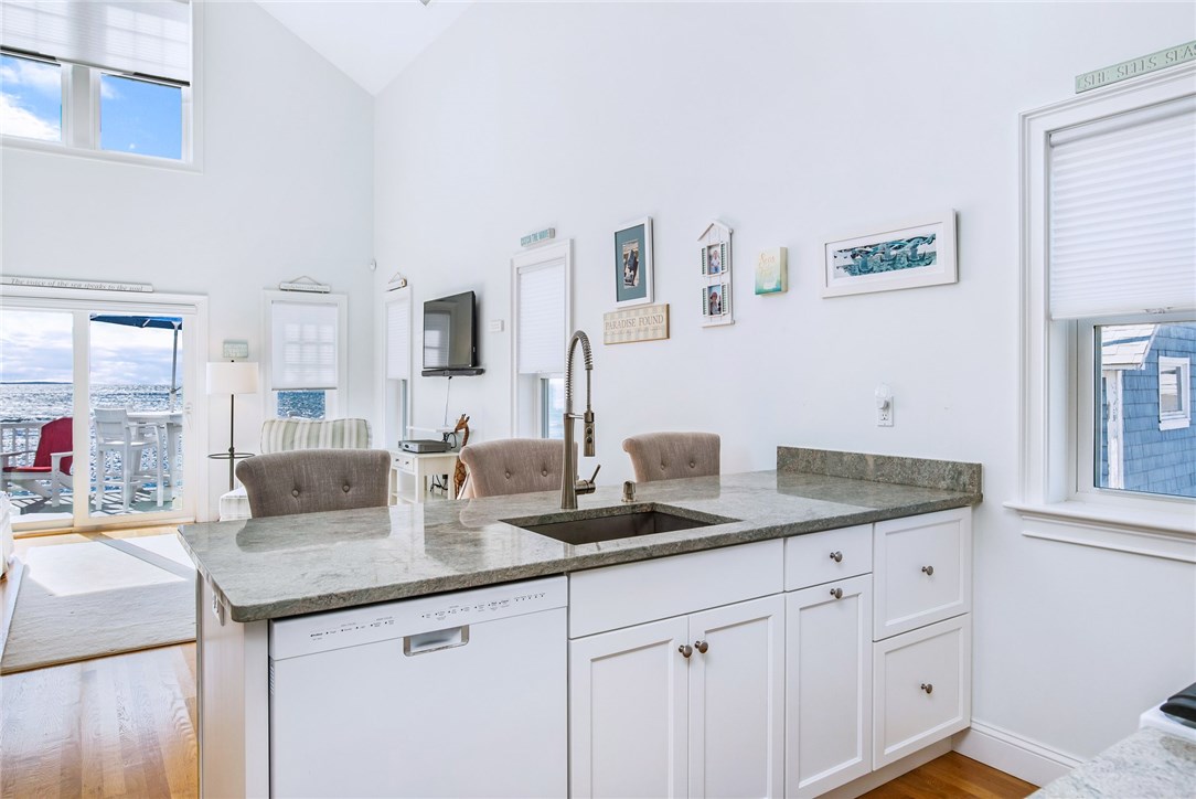 979 Matunuck Beach Road South Kingstown, RI 02879 - Photo 23 of 40 Gallery Image 23