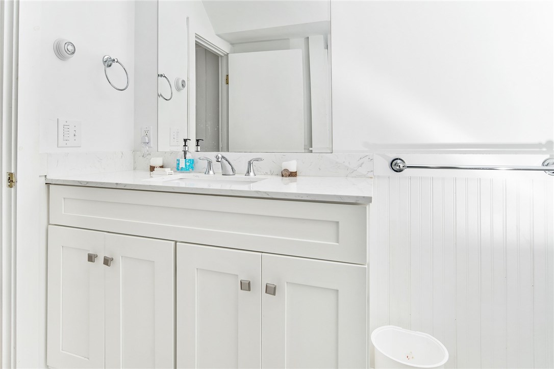 979 Matunuck Beach Road South Kingstown, RI 02879 - Photo 40 of 40 Gallery Image 40