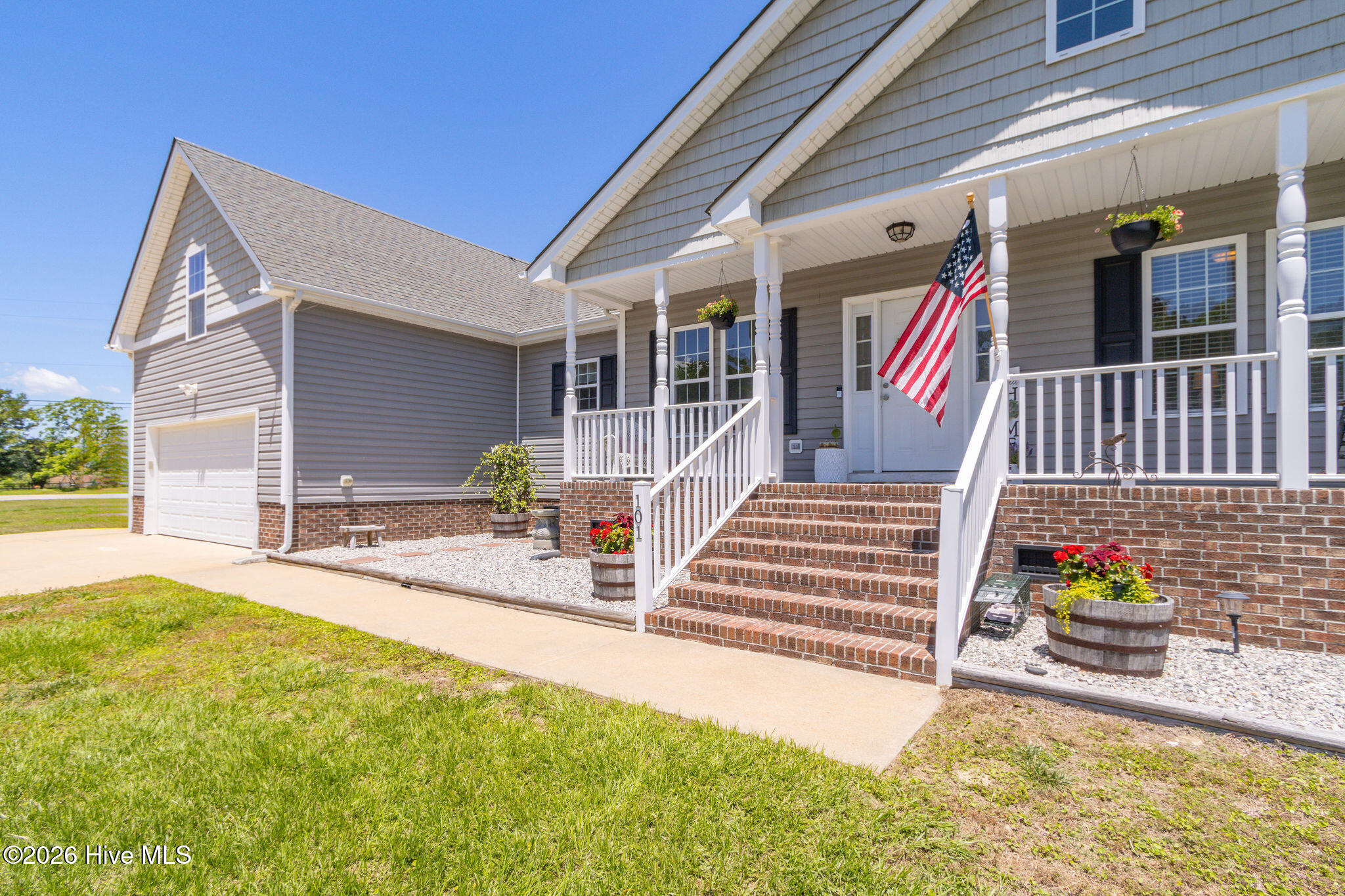 101 Doxey Creek Road Currituck, NC 27929 - Photo 1 of 35