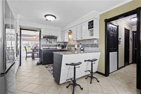 $299,000 | 306 East Woodlawn Ranch Road, Houma, LA 70363