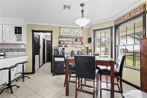 $299,000 | 306 East Woodlawn Ranch Road, Houma, LA 70363