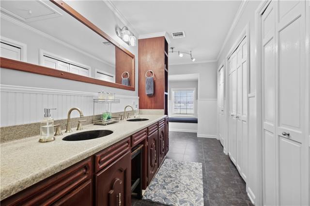 306 East Woodlawn Ranch Road Houma, LA 70363 - Photo 16 of 24