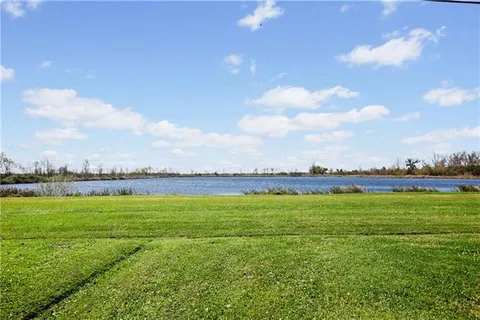 $299,000 | 306 East Woodlawn Ranch Road, Houma, LA 70363