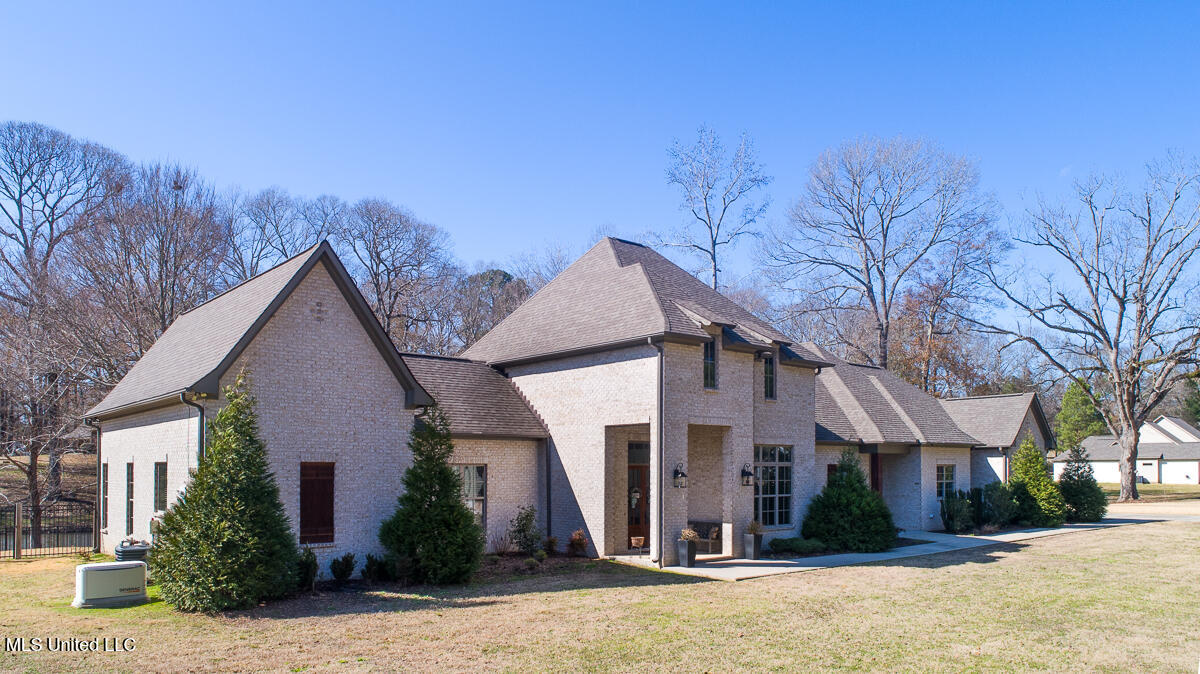 4 Windsor Oak Estates Road Natchez, MS 39120 - Photo 2 of 68 ext