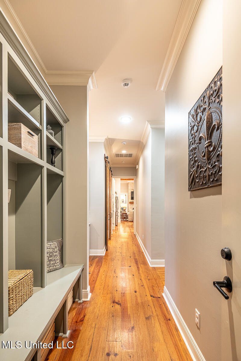4 Windsor Oak Estates Road Natchez, MS 39120 - Photo 54 of 68 4WindsorOak_Interior_LoRes-12