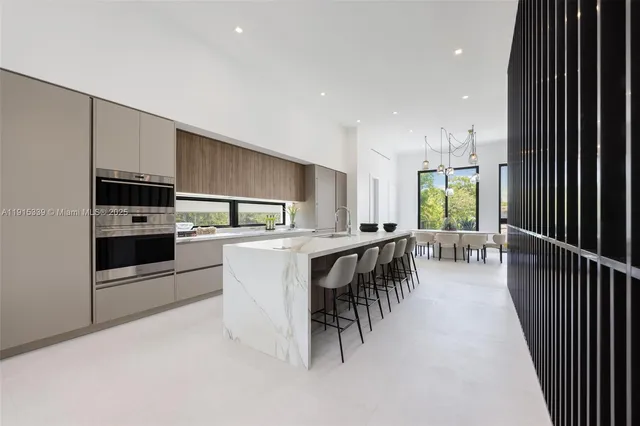 $2,200,000 | 98 Southwest 28th Road, Unit 1, Miami, FL 33129