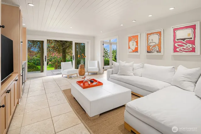 $18,000,000 | Undisclosed Address, Seattle, WA 98112