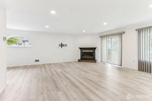 $3,600 | 1 Picaron Place, South Amboy, NJ 08879