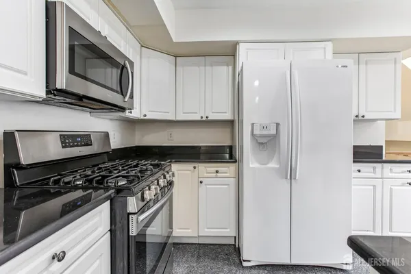 $3,600 | 1 Picaron Place, South Amboy, NJ 08879