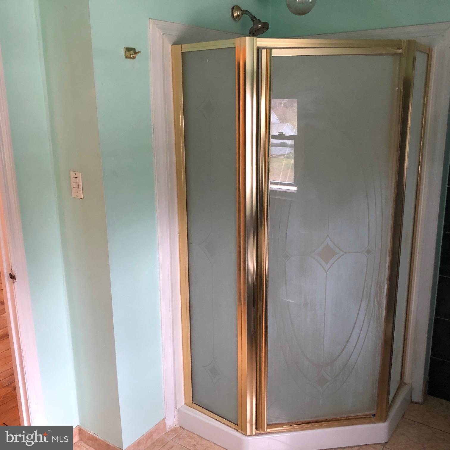 8507 Patton Road Glenside, PA 19038 - Photo 33 of 44 2nd Flr Bath