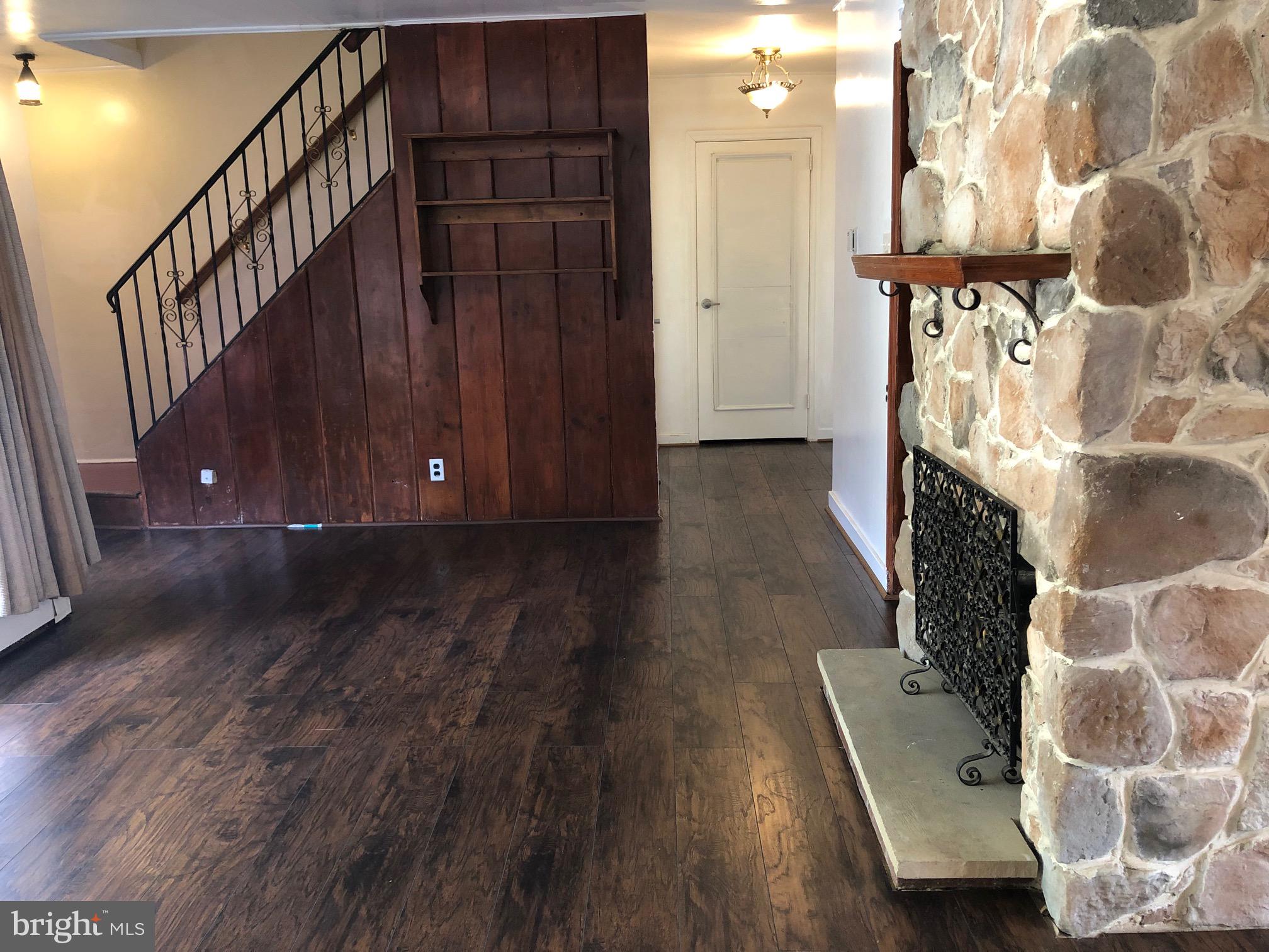 8507 Patton Road Glenside, PA 19038 - Photo 9 of 44 Hallway
