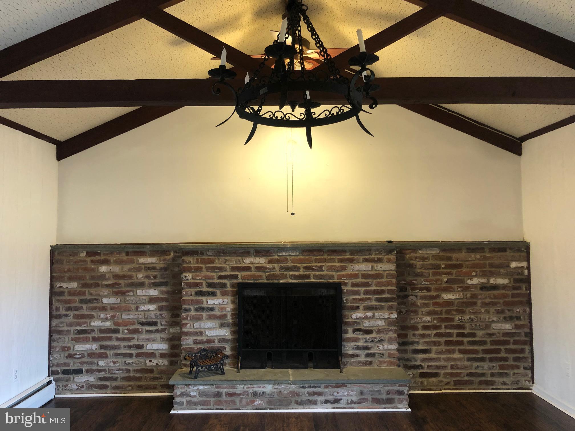 8507 Patton Road Glenside, PA 19038 - Photo 10 of 44 Family Room