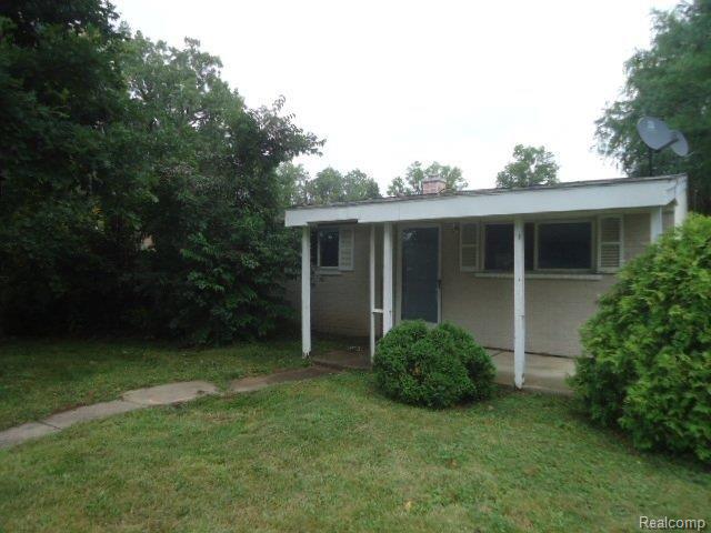 9527 Hazel Street Taylor, MI 48180 - Photo 12 of 26 261-899499-Front (2).JPG