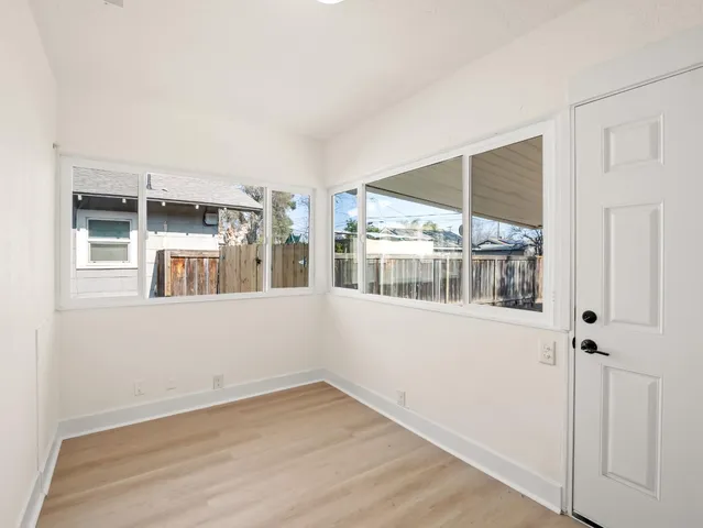 $290,000 | 954 North Safford Avenue, Fresno, CA 93728