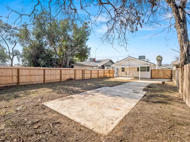 $290,000 | 954 North Safford Avenue, Fresno, CA 93728